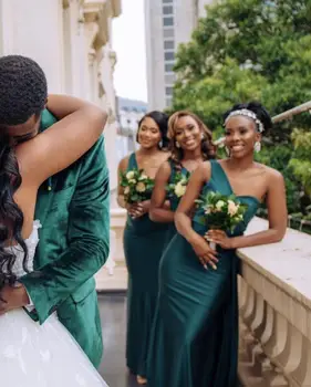 Nauja Afrikos Seksualus Vieną Petį Bridesmaid Dresses Ilgai Undinė Satin Plus Size Oficialias Vestuves Chalatai Svečias